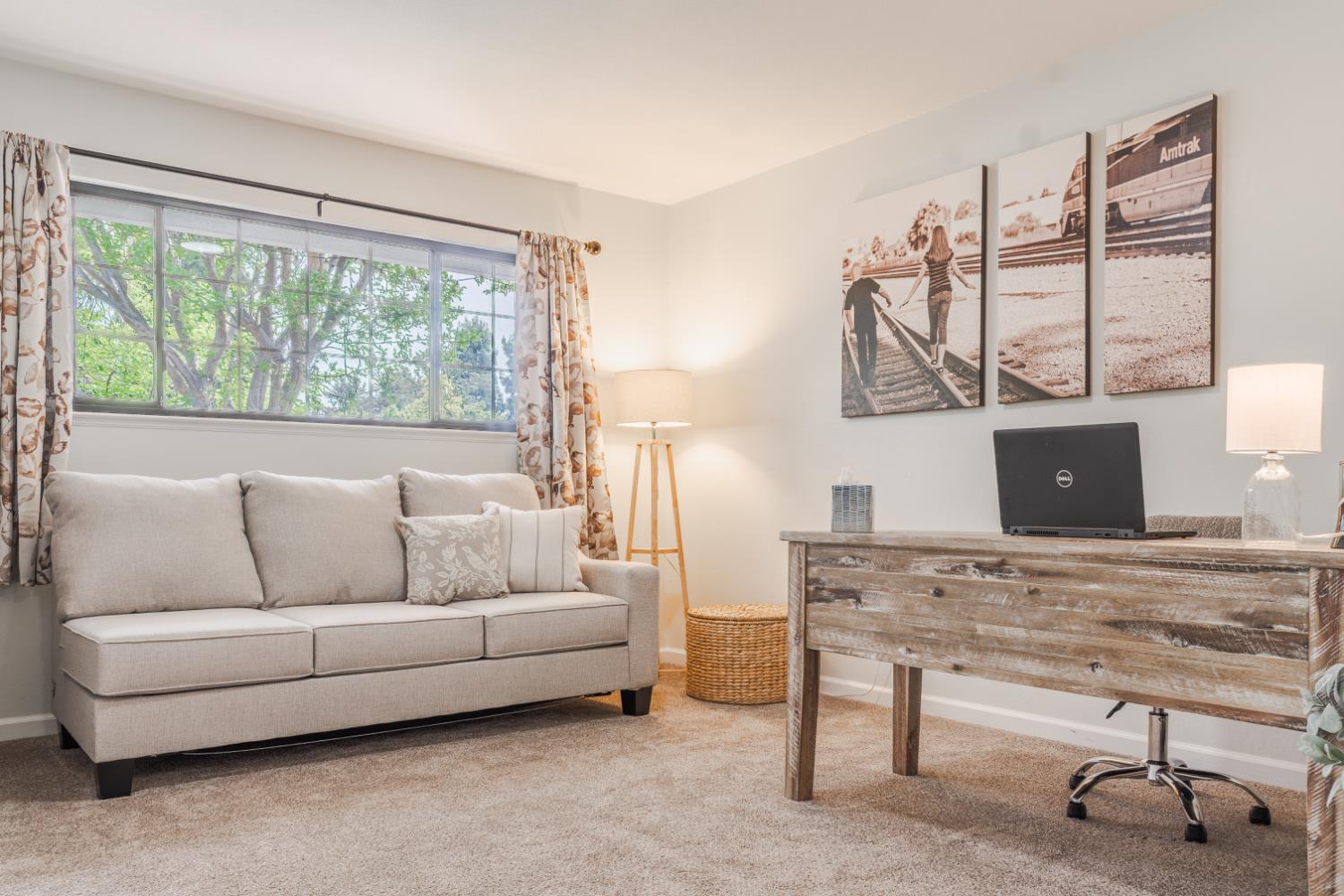 5739 N Pleasant Ave, Fresno, CA 93711