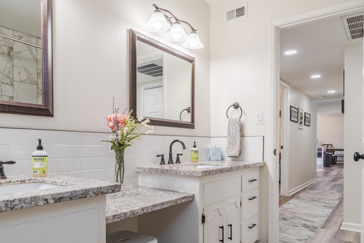 5739 N Pleasant Ave, Fresno, CA 93711