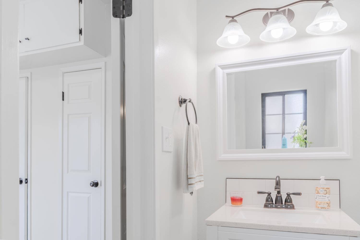 5739 N Pleasant Ave, Fresno, CA 93711