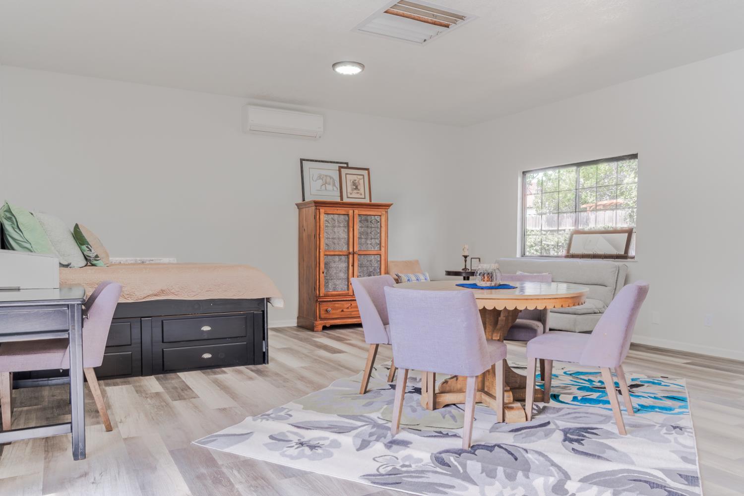 5739 N Pleasant Ave, Fresno, CA 93711