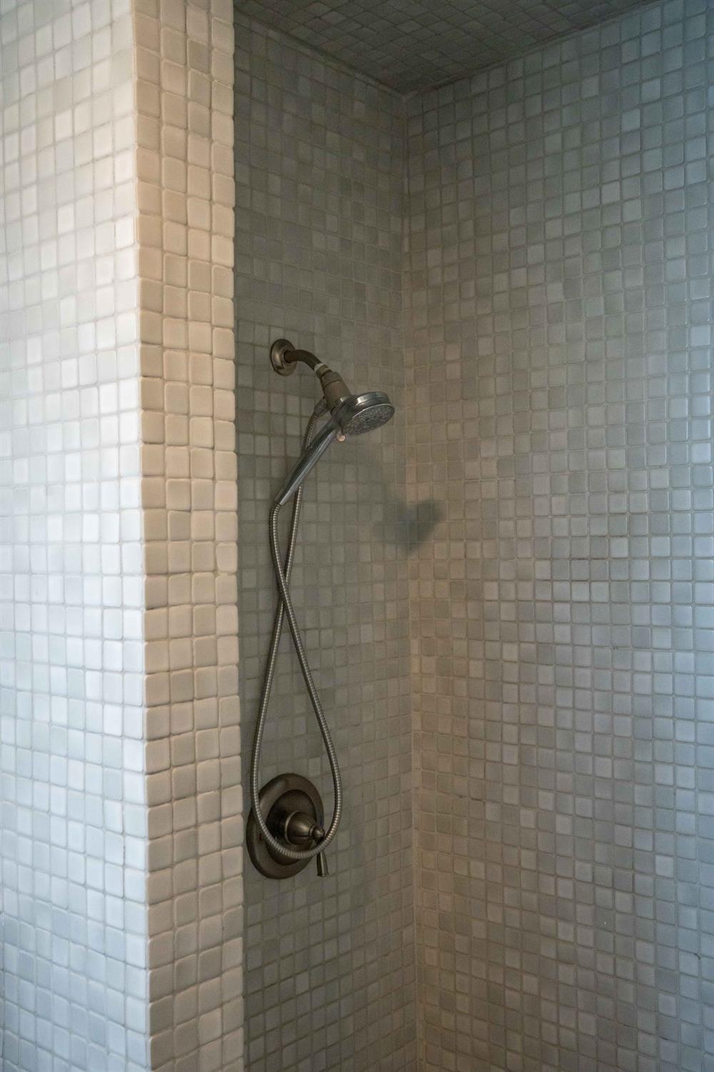 4421 N Woodrow Ave, Fresno, CA 93726