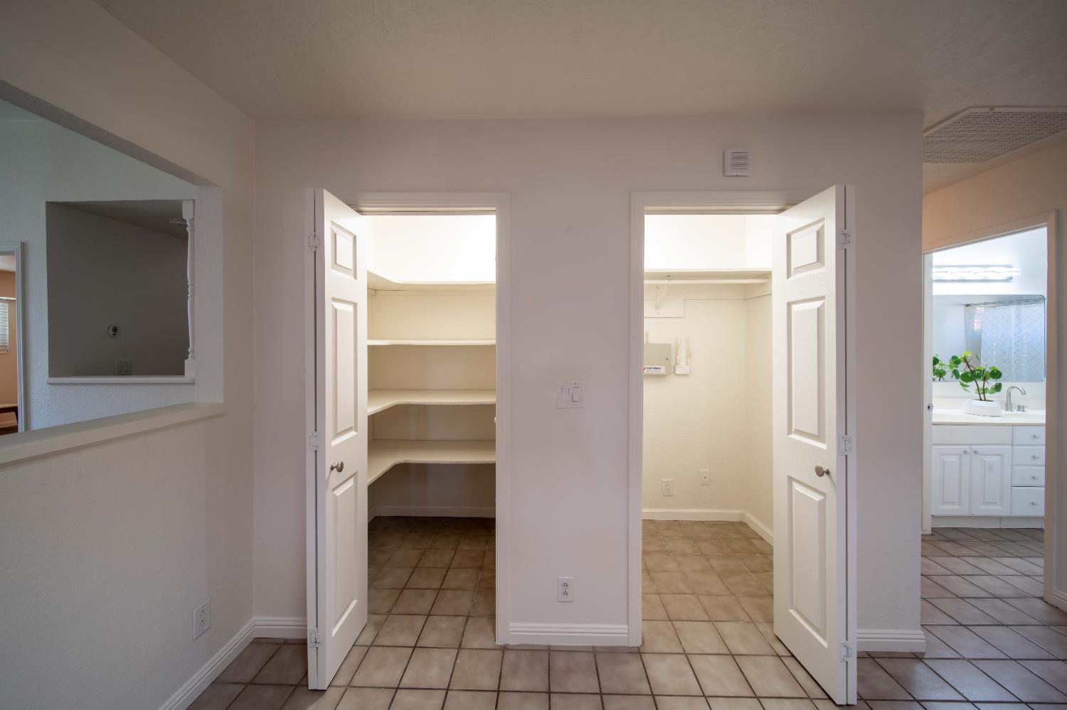 4421 N Woodrow Ave, Fresno, CA 93726