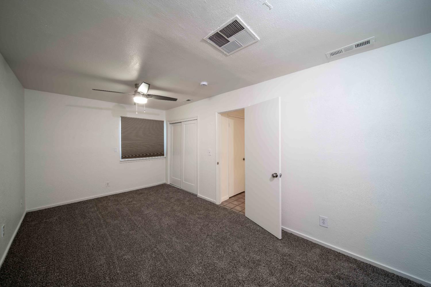 4421 N Woodrow Ave, Fresno, CA 93726