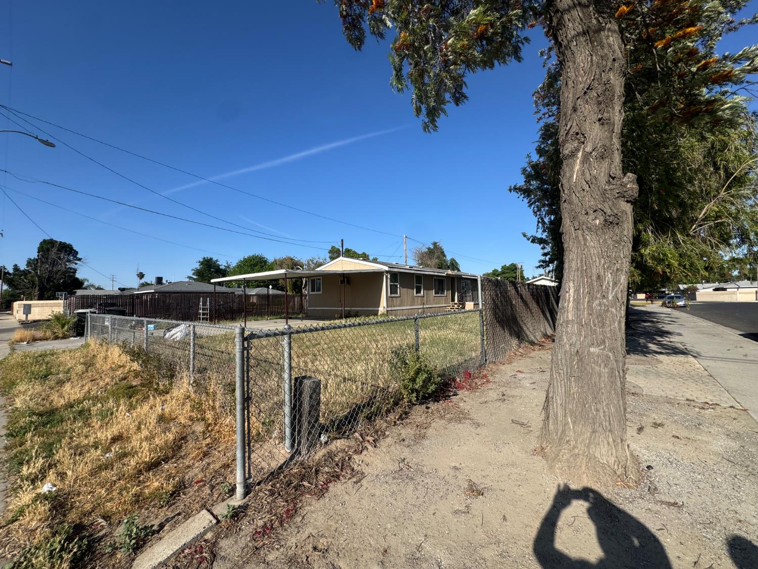 601 S Phillips St, Hanford, CA 93230