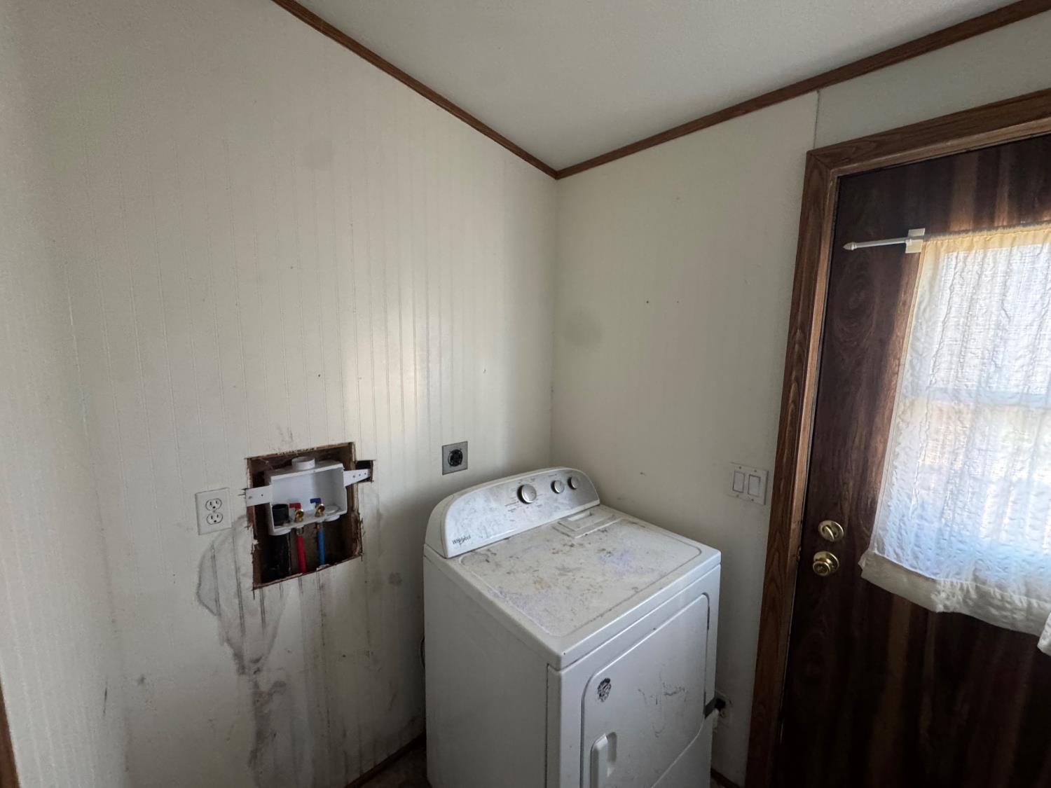 601 S Phillips St, Hanford, CA 93230