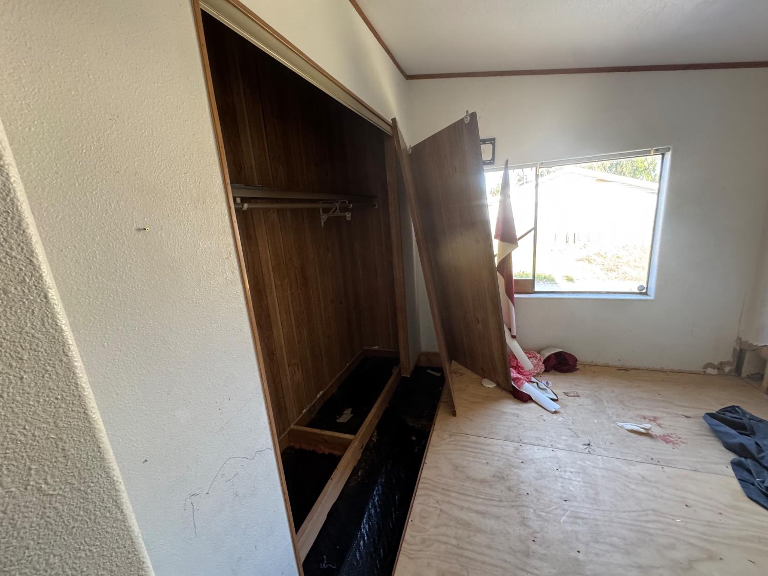 601 S Phillips St, Hanford, CA 93230