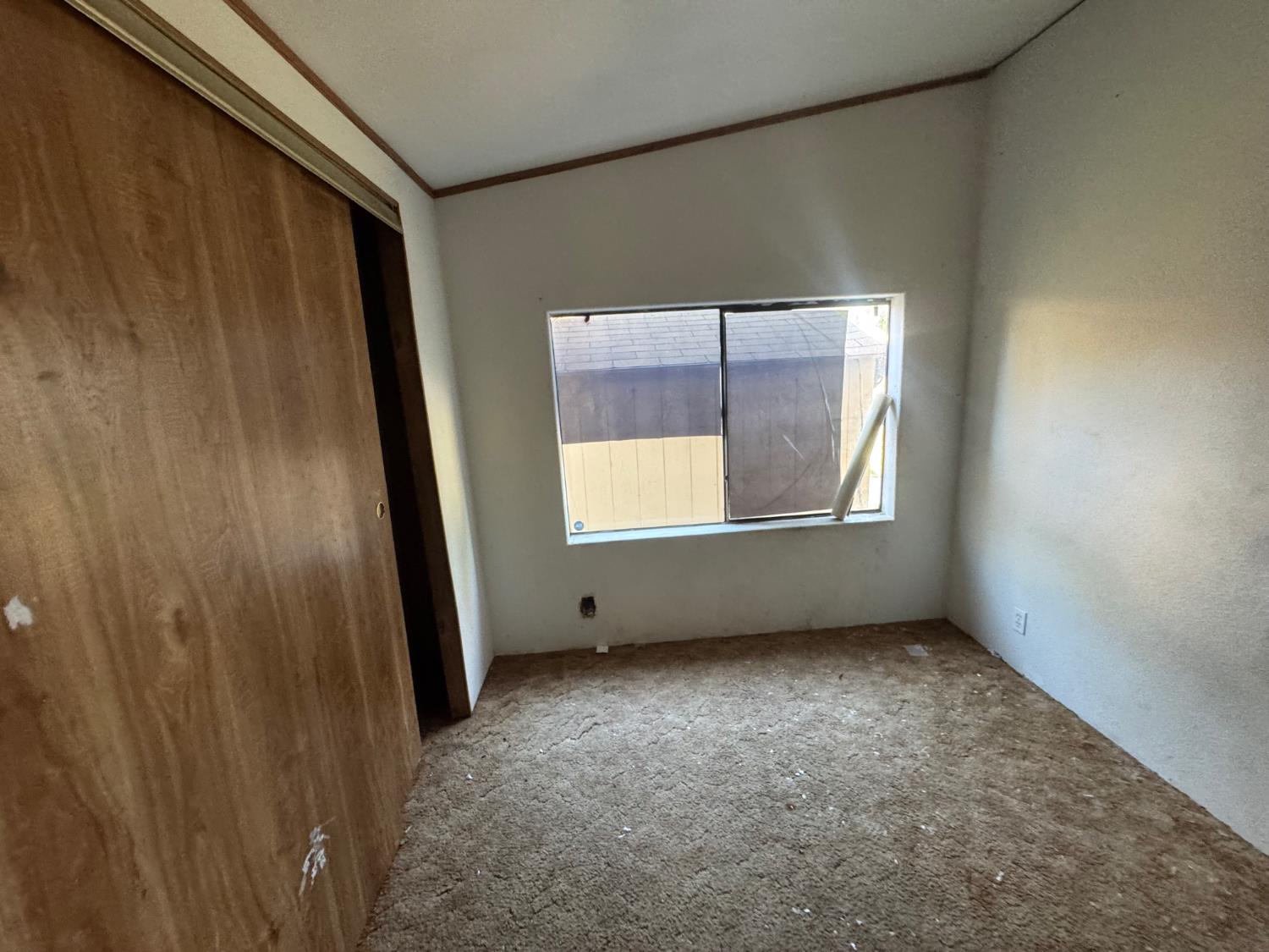 601 S Phillips St, Hanford, CA 93230