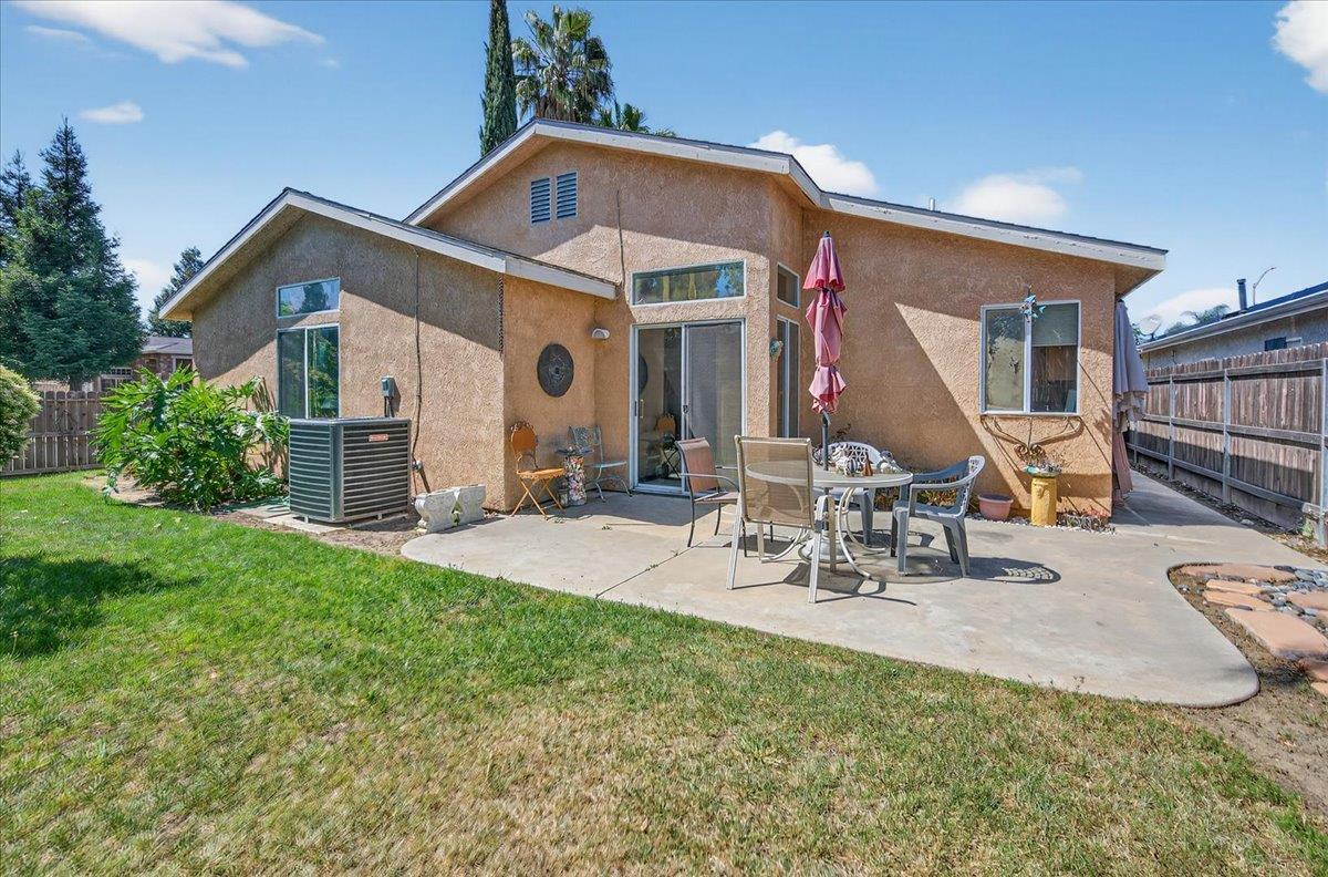 2335 Golden, Clovis, CA 93611