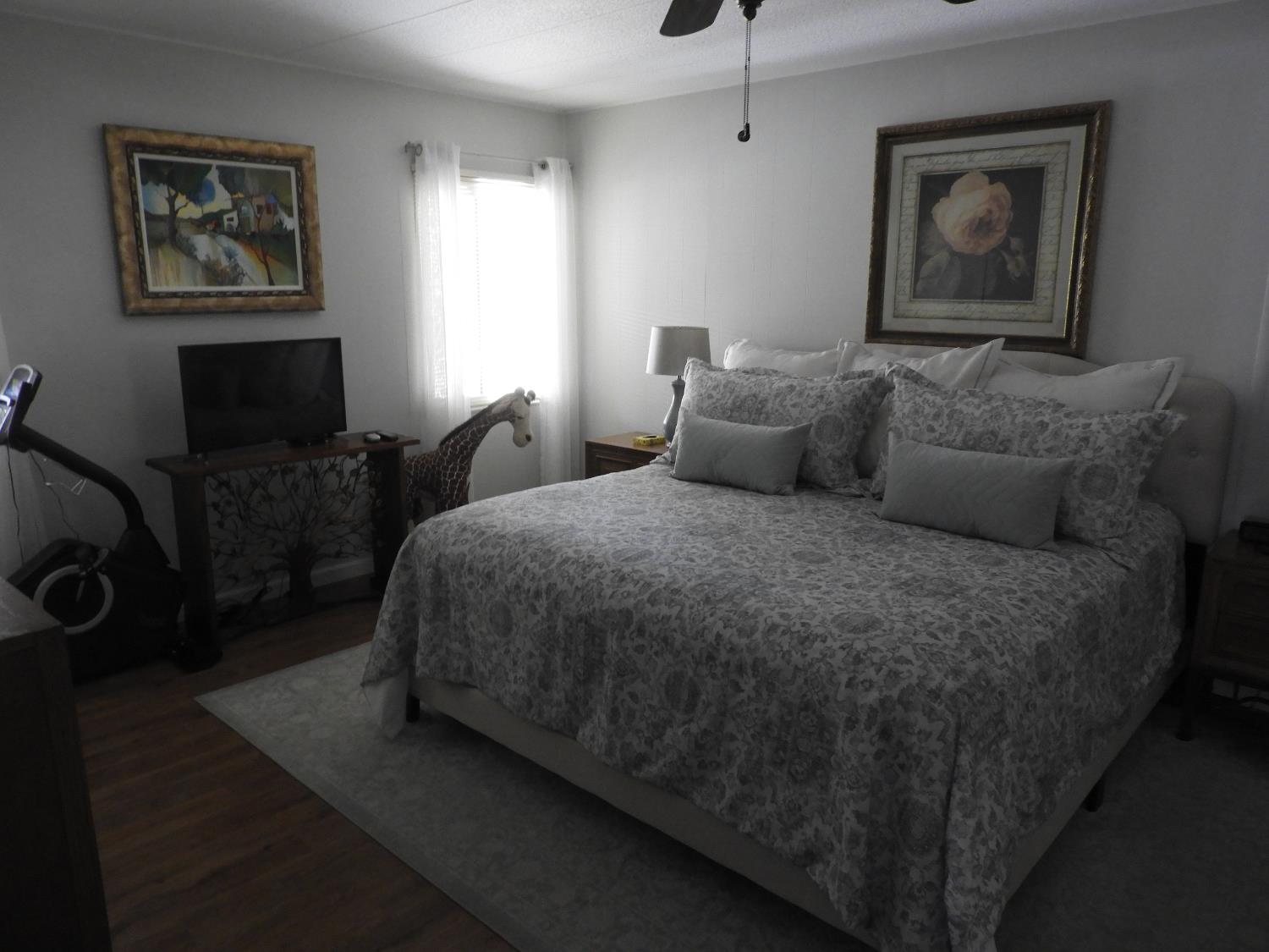 2706 W Ashlan Ave #144, Fresno, CA 93705