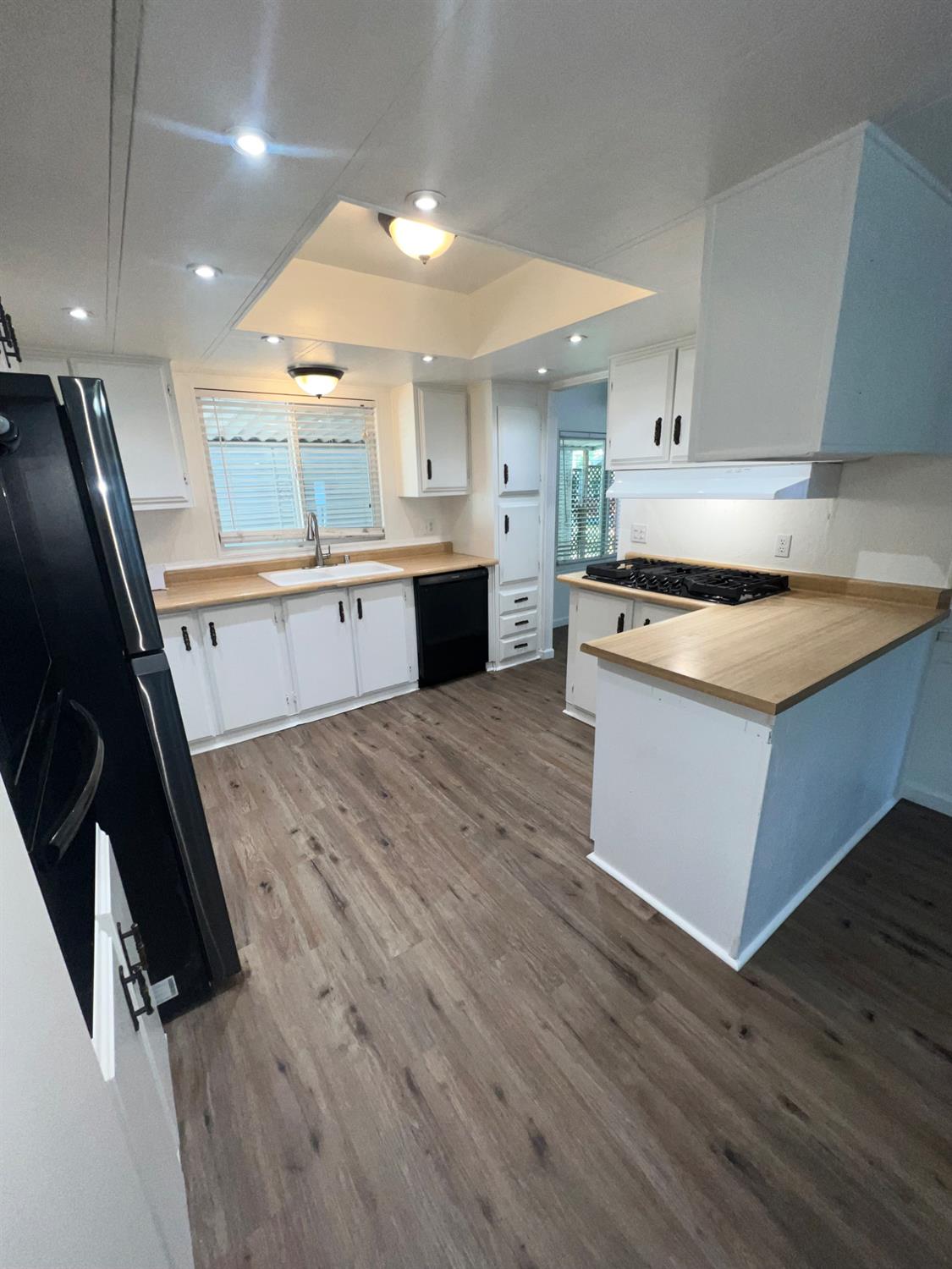 2706 W Ashlan Ave #156, Fresno, CA 93705