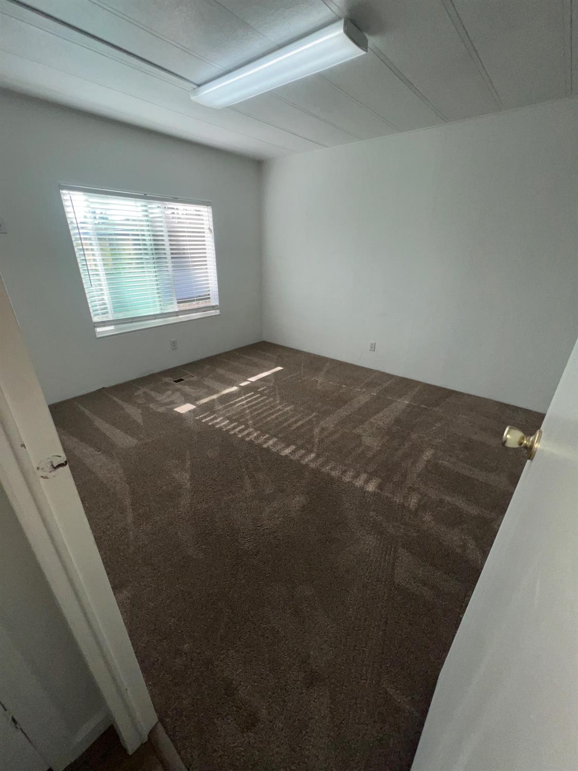 2706 W Ashlan Ave #156, Fresno, CA 93705