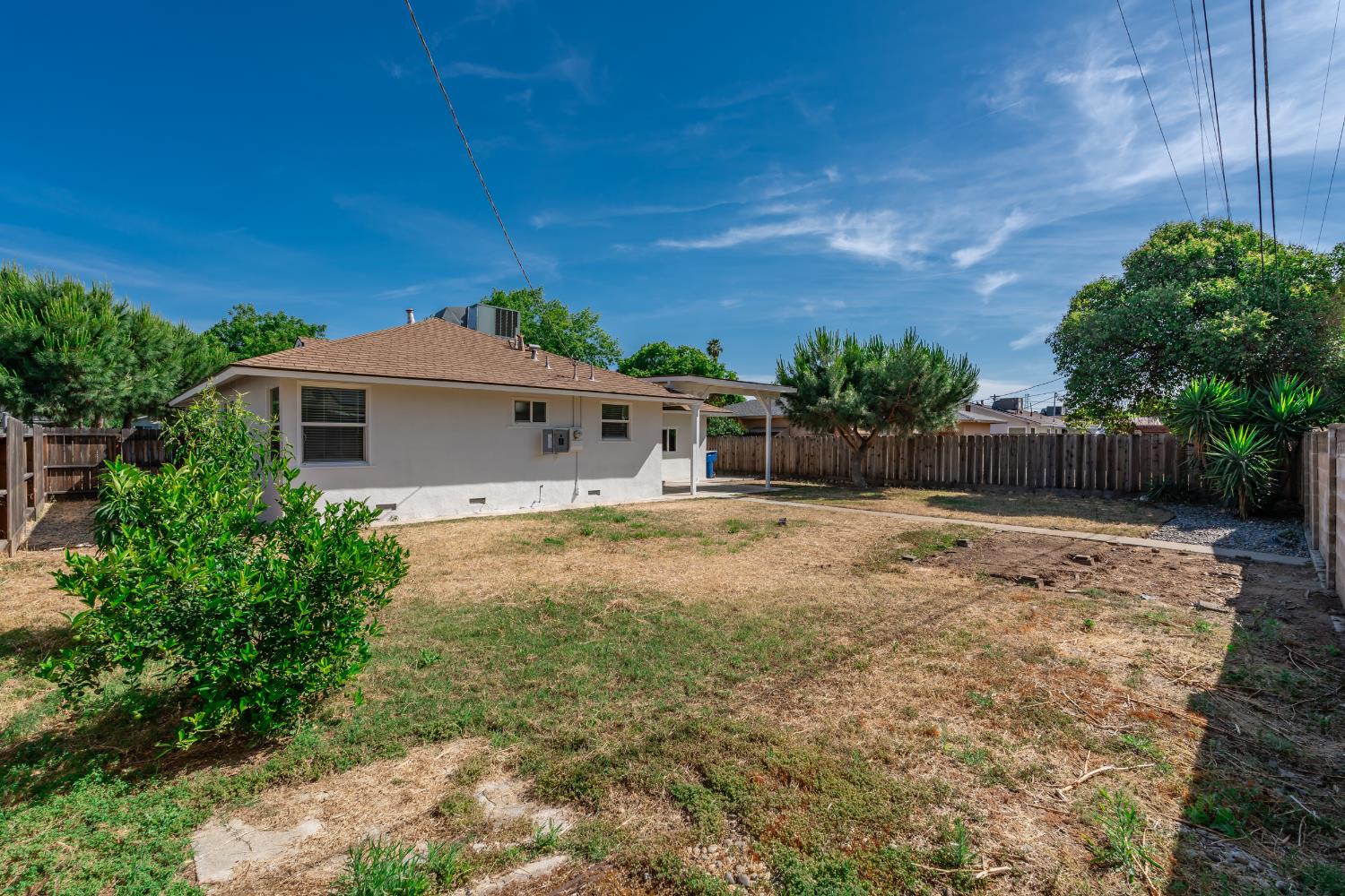 1837 W Bellaire Way, Fresno, CA 93705