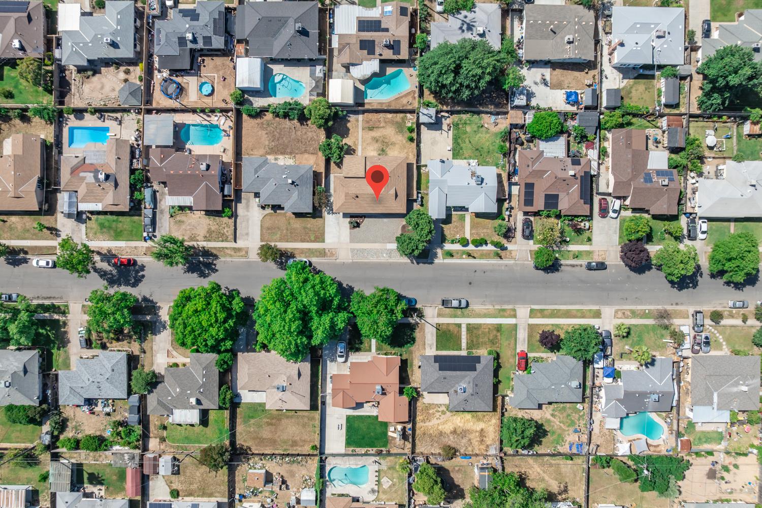 1837 W Bellaire Way, Fresno, CA 93705