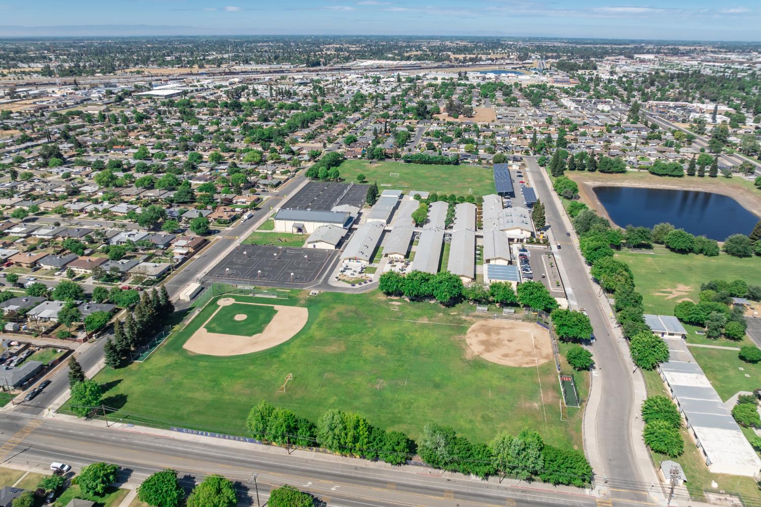 1837 W Bellaire Way, Fresno, CA 93705