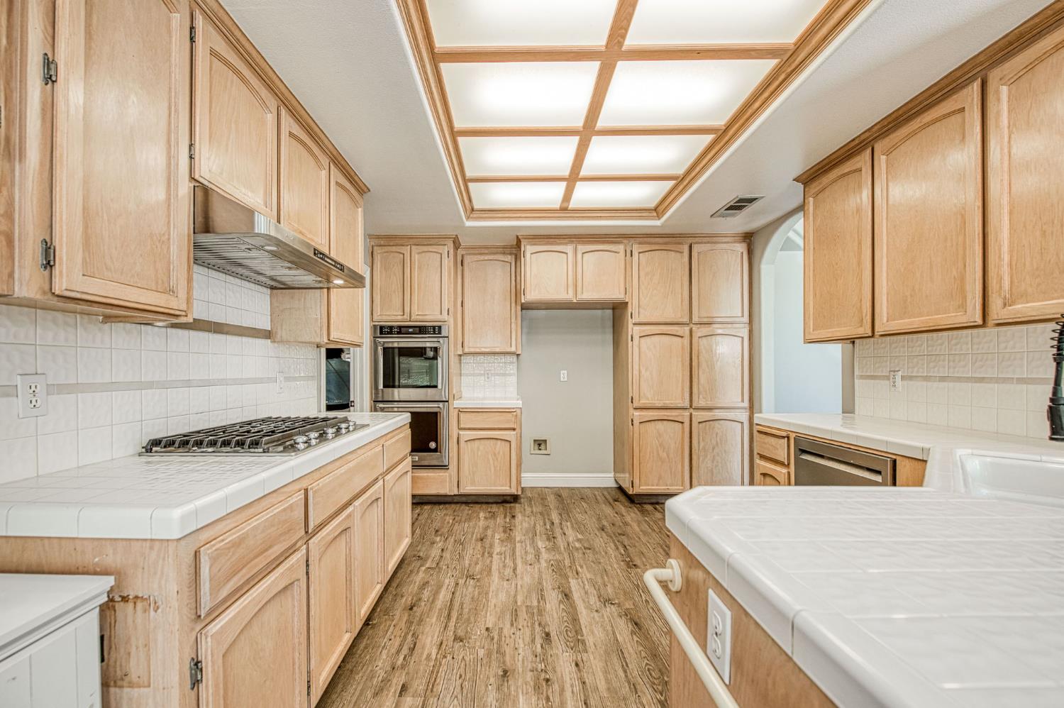 7351 N Antioch Ave, Fresno, CA 93722