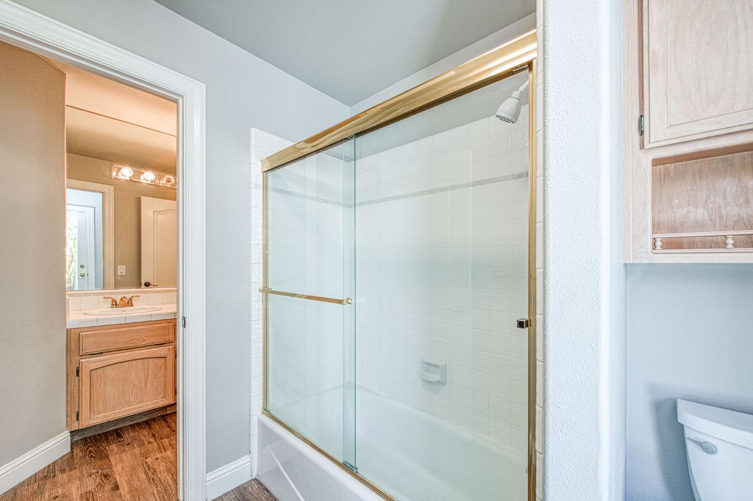 7351 N Antioch Ave, Fresno, CA 93722