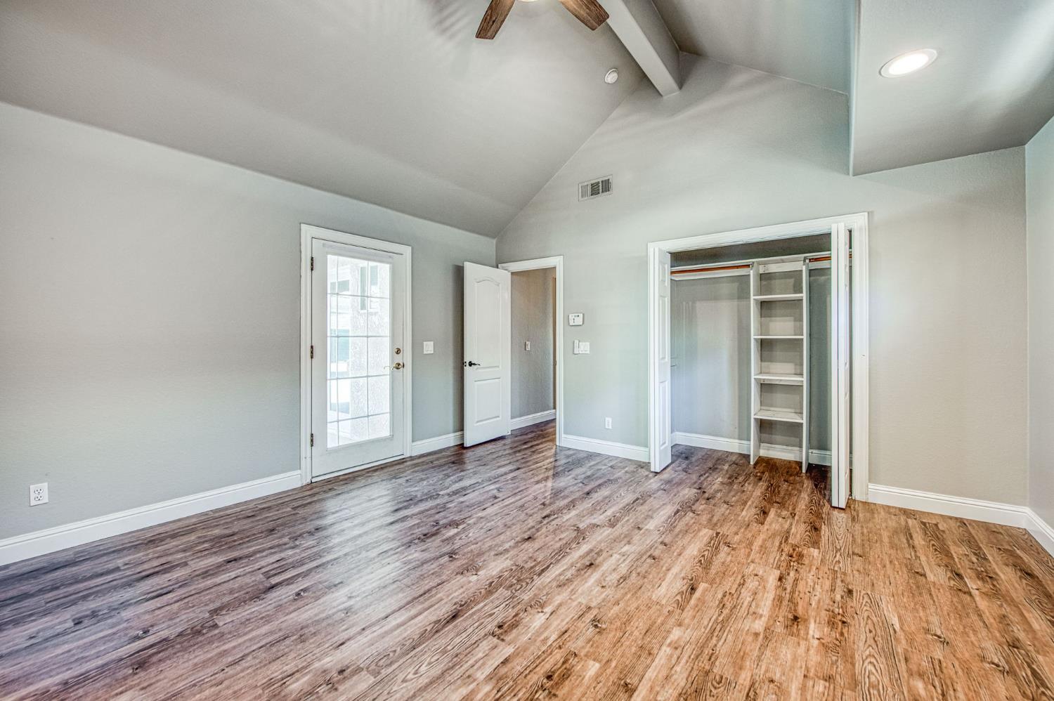 7351 N Antioch Ave, Fresno, CA 93722