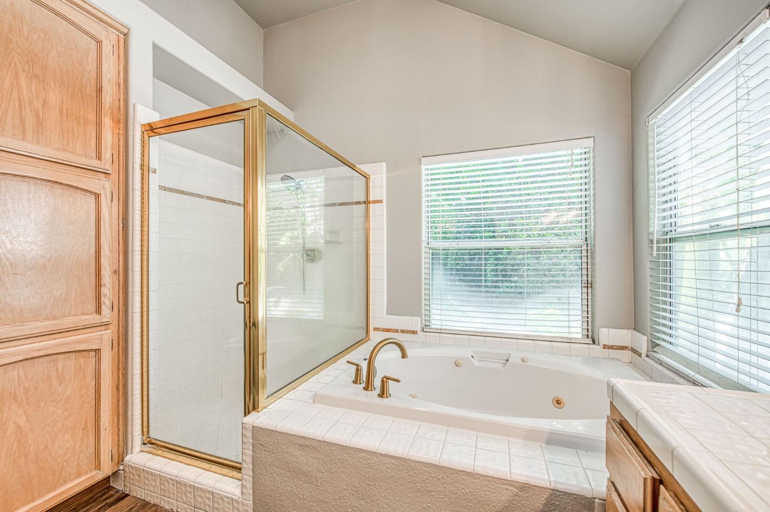 7351 N Antioch Ave, Fresno, CA 93722