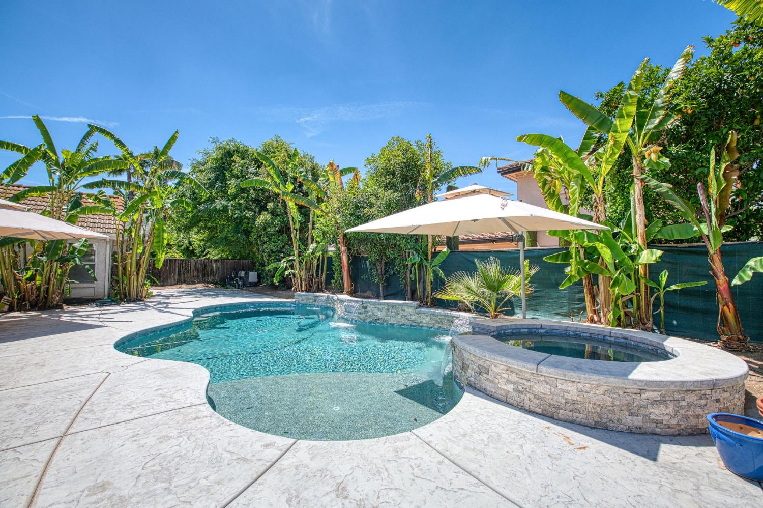 7351 N Antioch Ave, Fresno, CA 93722