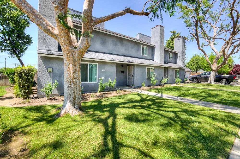 264 Osmun Ave, Clovis, CA 93612
