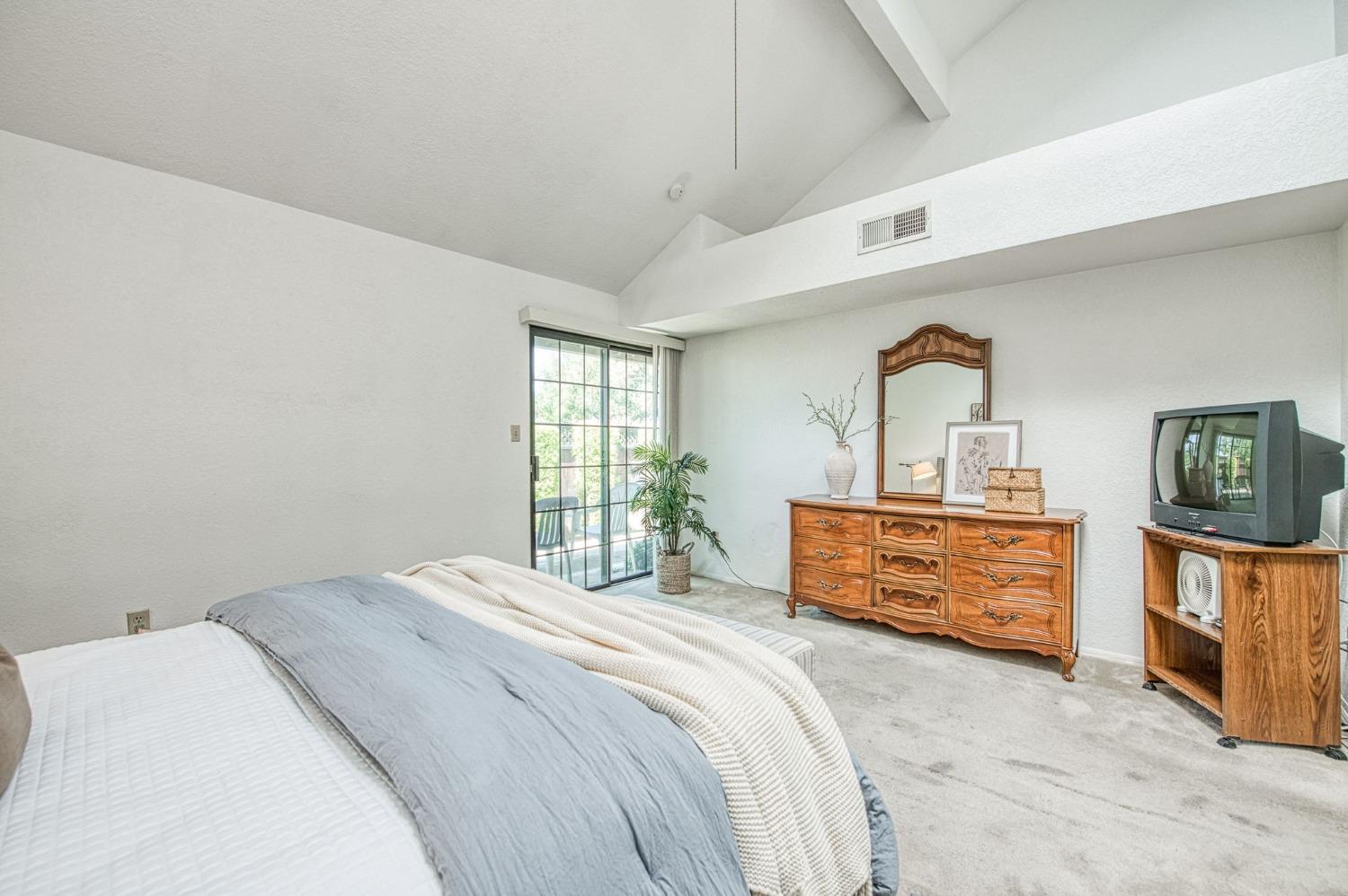 1229 W Bullard Ave #159, Fresno, CA 93711