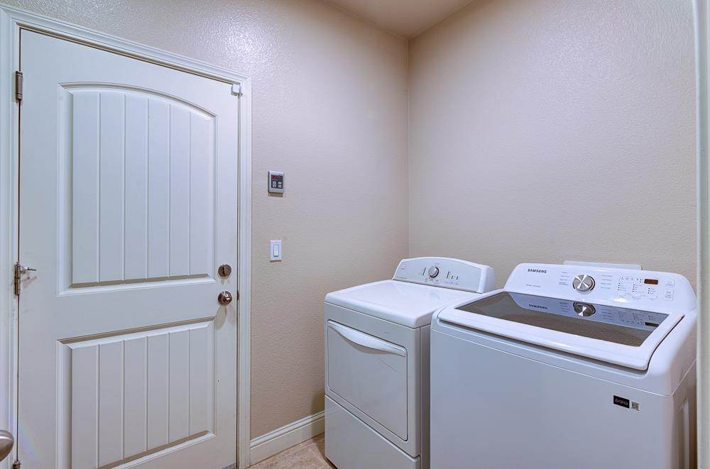 3118 Poe Ave, Clovis, CA 93619