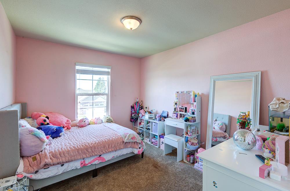 3118 Poe Ave, Clovis, CA 93619