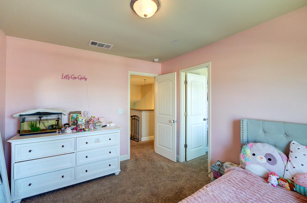 3118 Poe Ave, Clovis, CA 93619