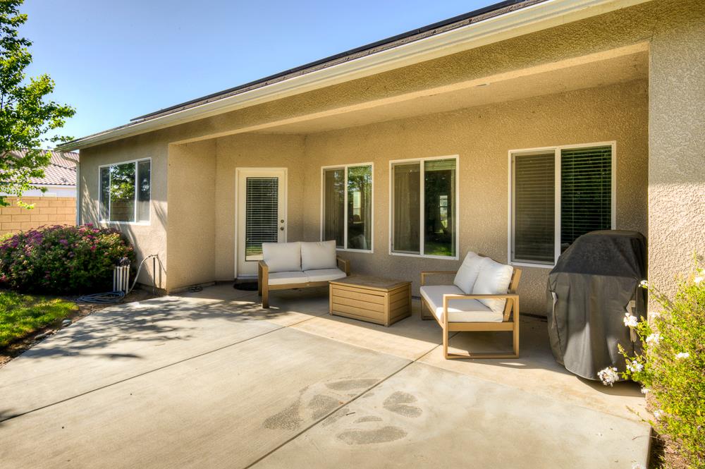 3118 Poe Ave, Clovis, CA 93619