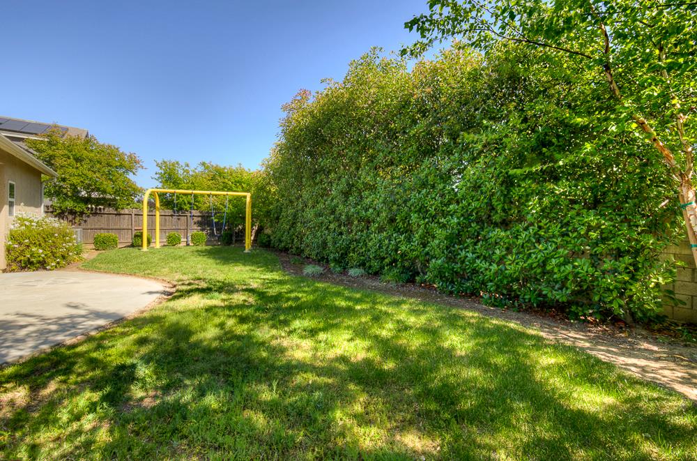 3118 Poe Ave, Clovis, CA 93619