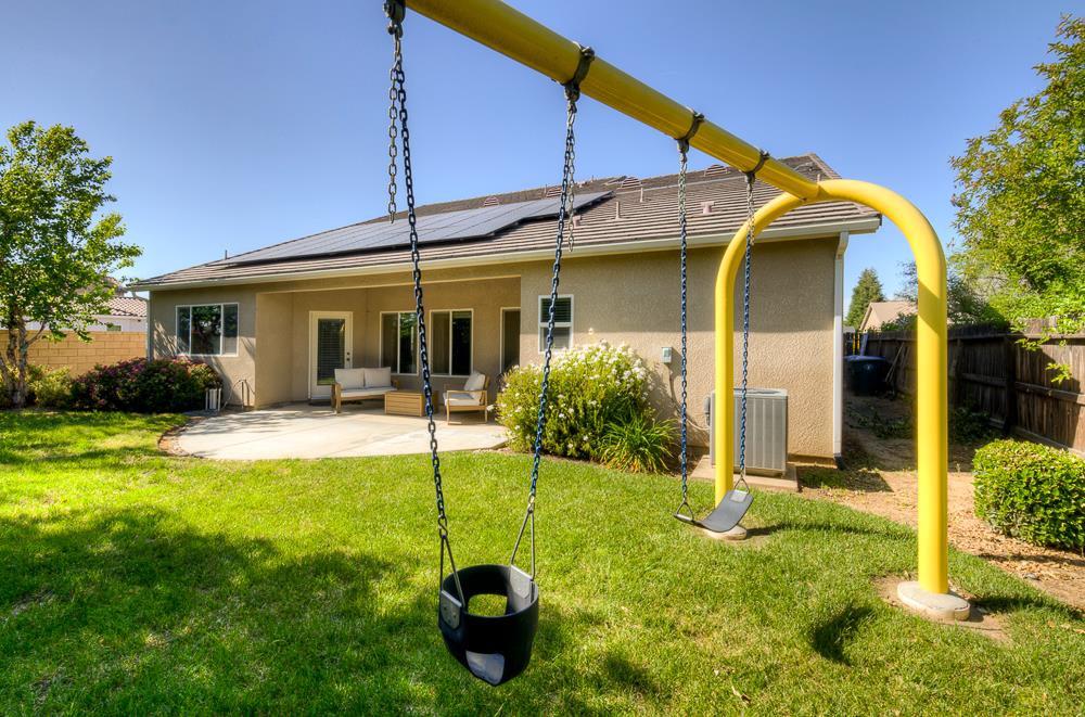 3118 Poe Ave, Clovis, CA 93619