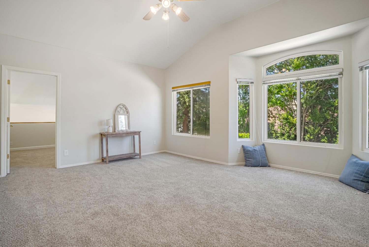 5918 W Chennault Ave, Fresno, CA 93722
