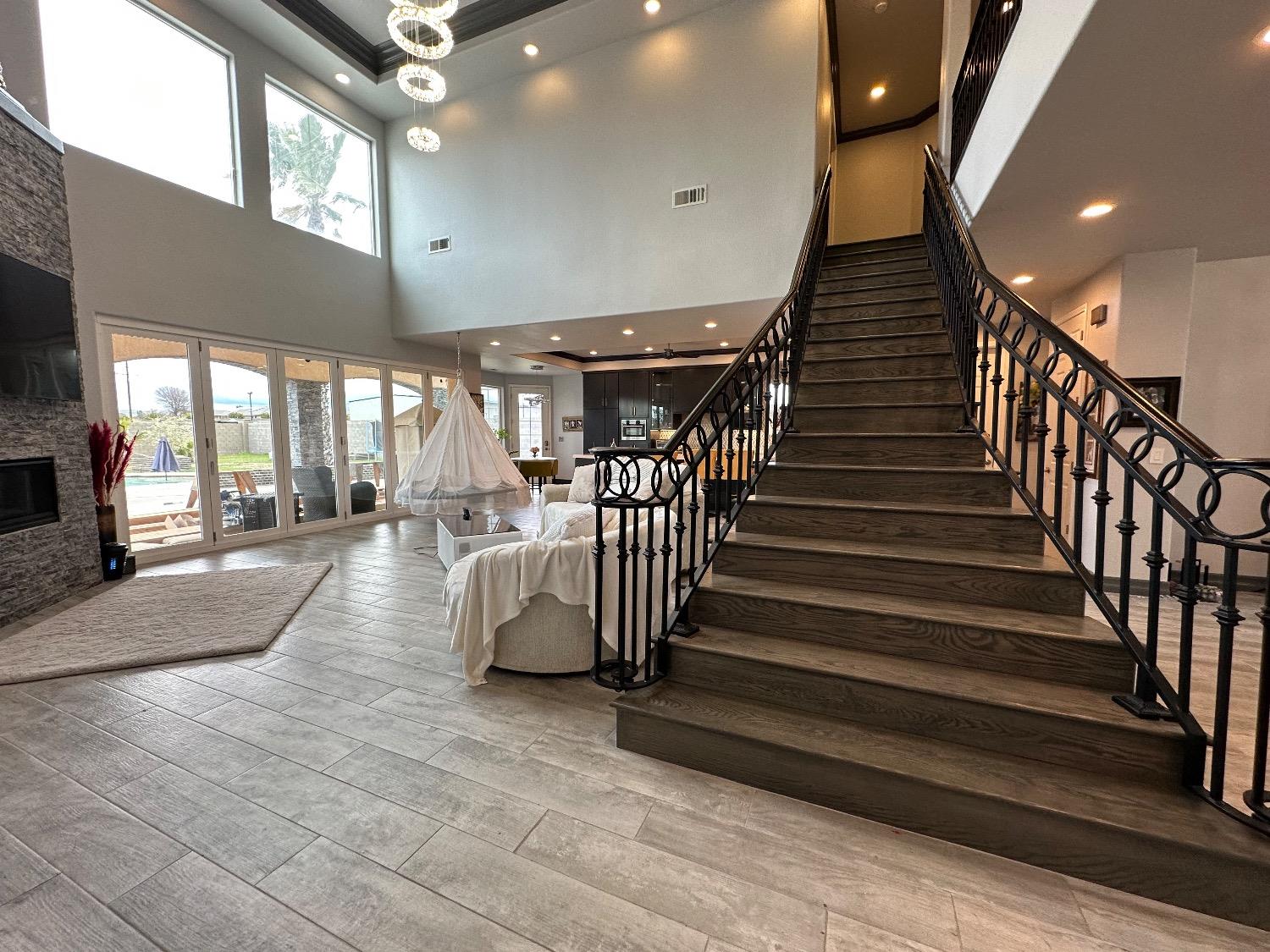 11027 N Stanford Ave, Clovis, CA 93619