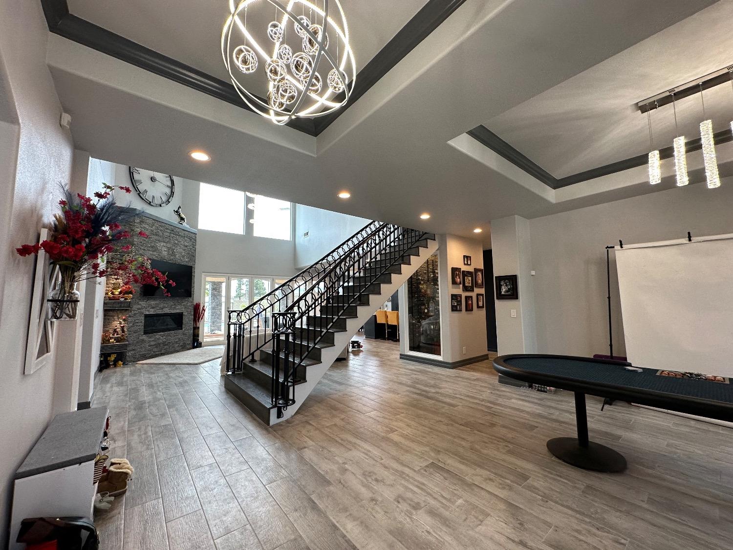 11027 N Stanford Ave, Clovis, CA 93619