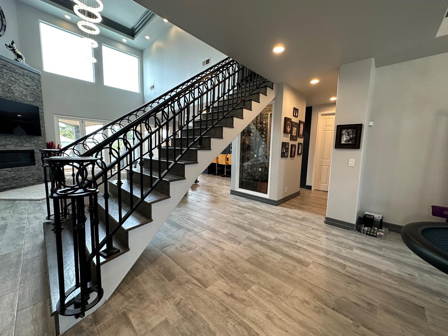 11027 N Stanford Ave, Clovis, CA 93619