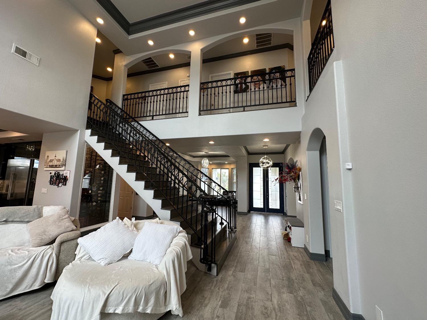 11027 N Stanford Ave, Clovis, CA 93619