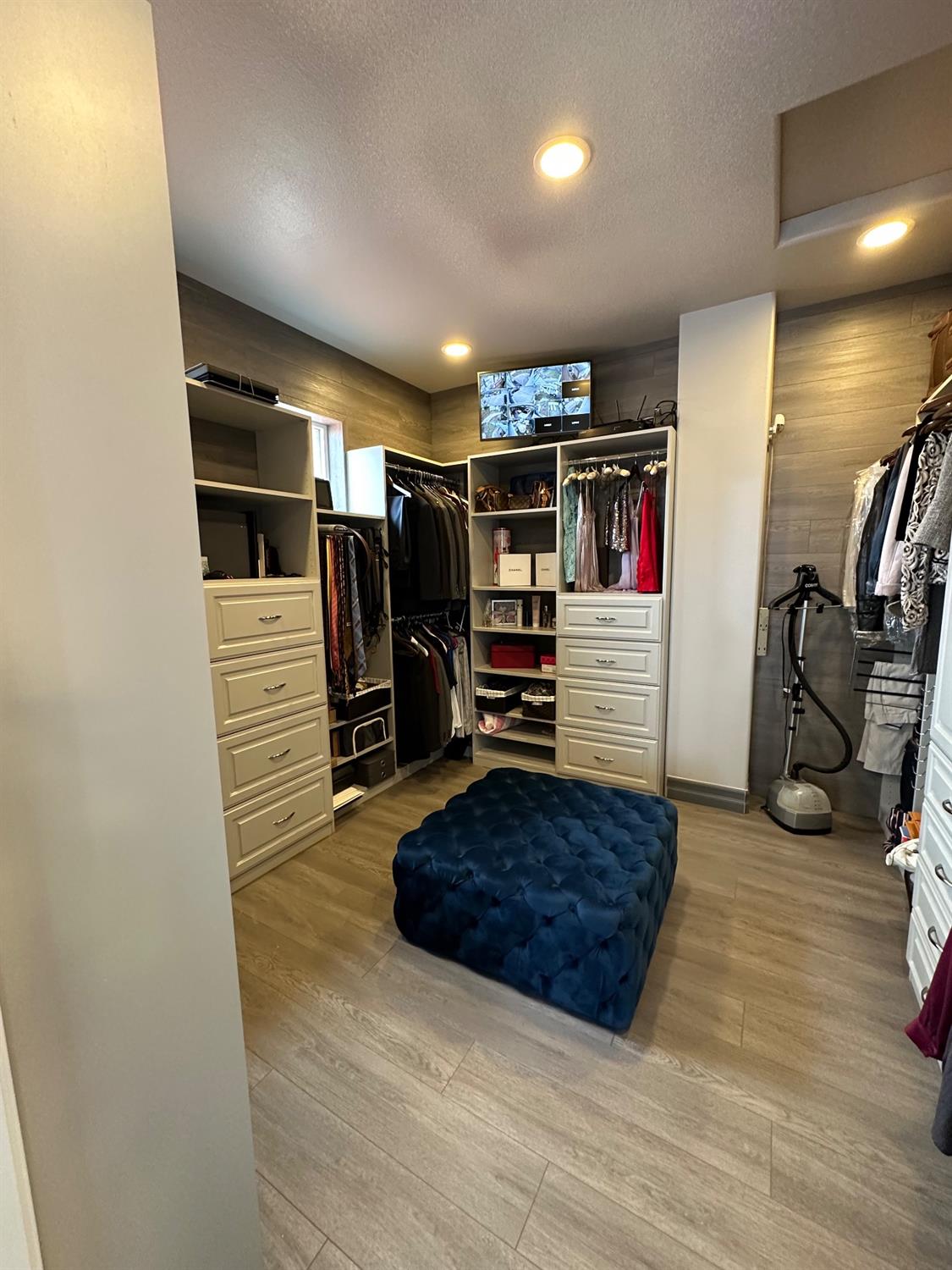 11027 N Stanford Ave, Clovis, CA 93619