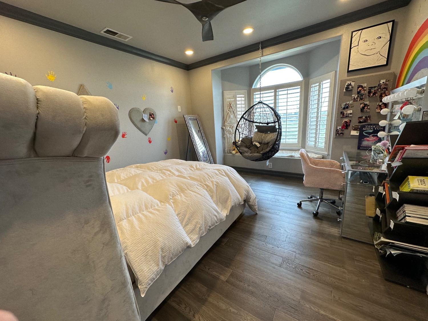 11027 N Stanford Ave, Clovis, CA 93619