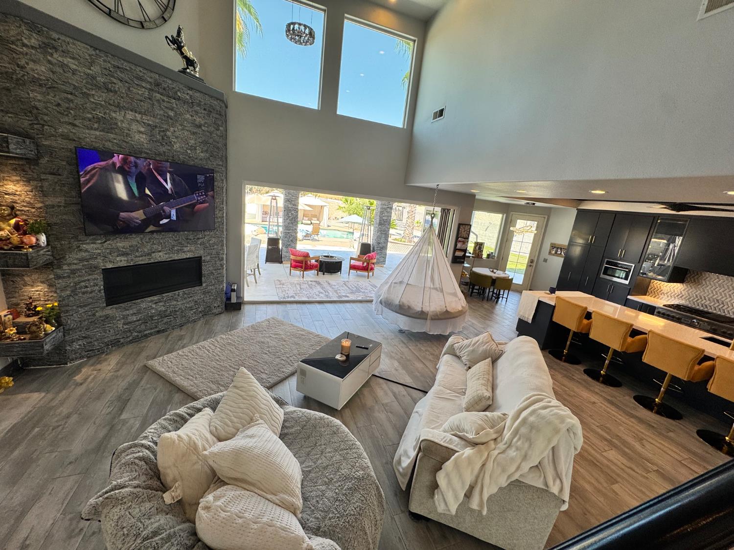 11027 N Stanford Ave, Clovis, CA 93619