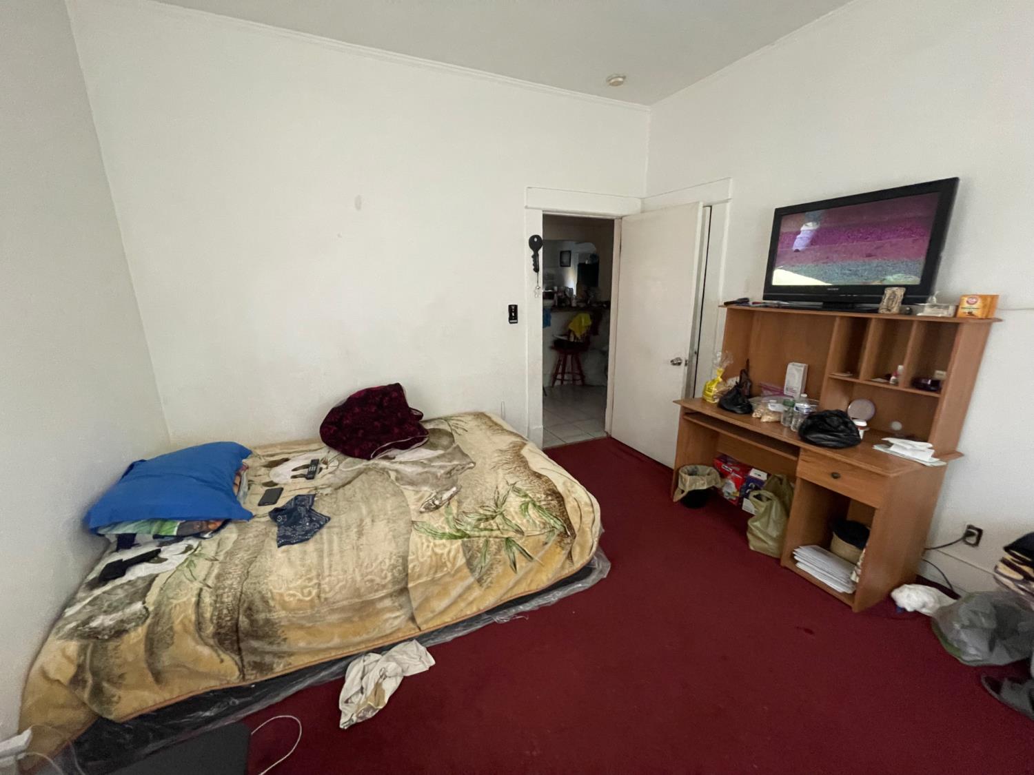 425 N D St, Madera, CA 93638
