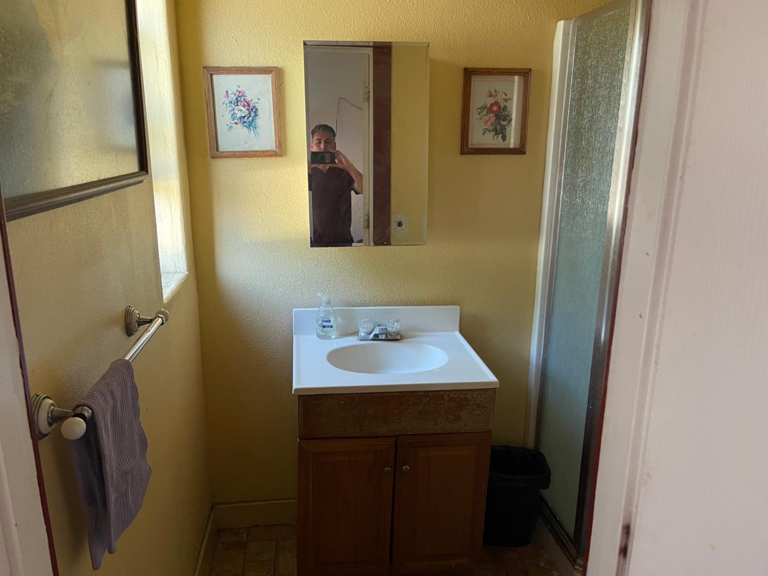 425 N D St, Madera, CA 93638