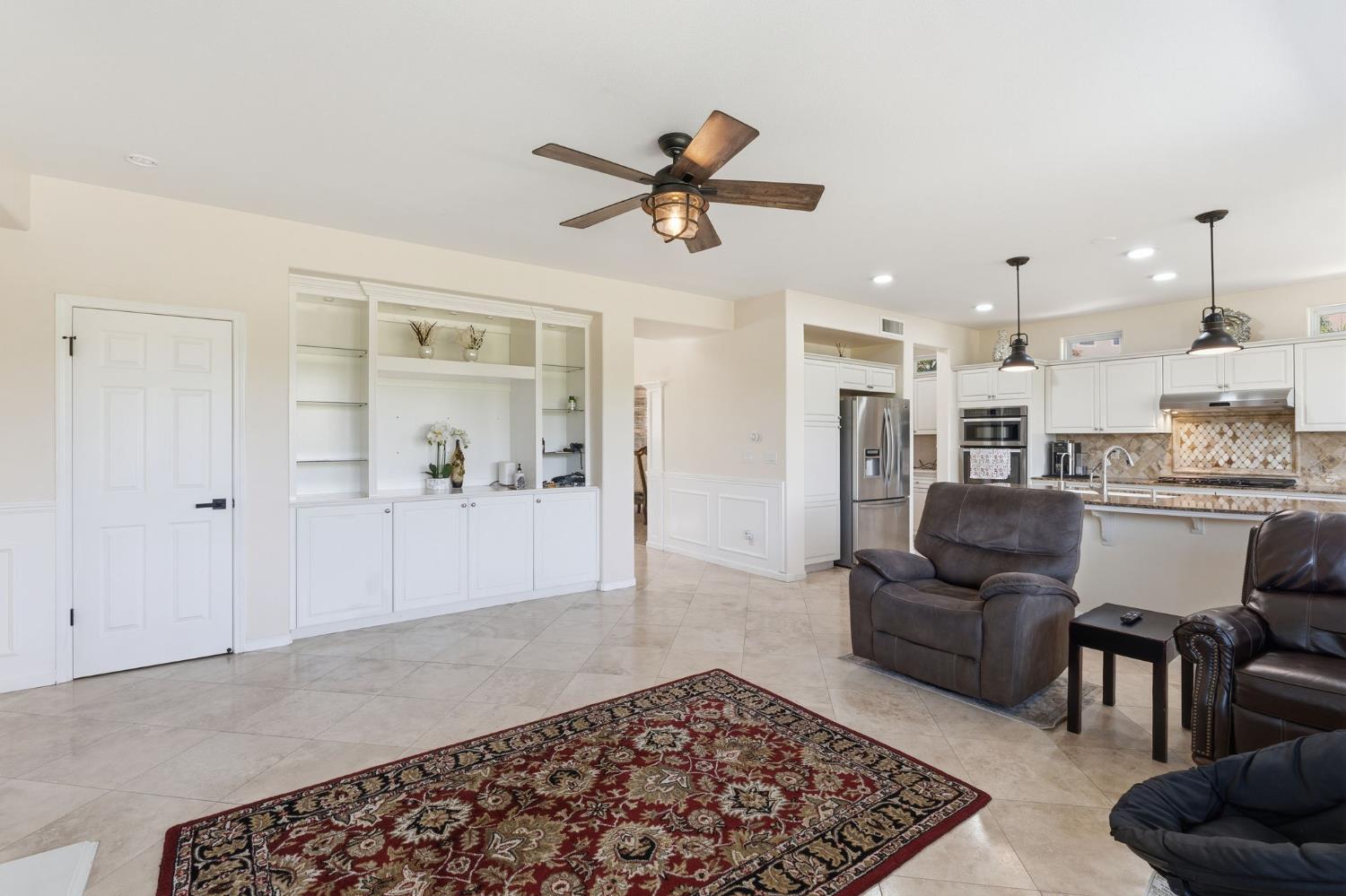 11092 Le Conte Pass Ct, Clovis, CA 93619
