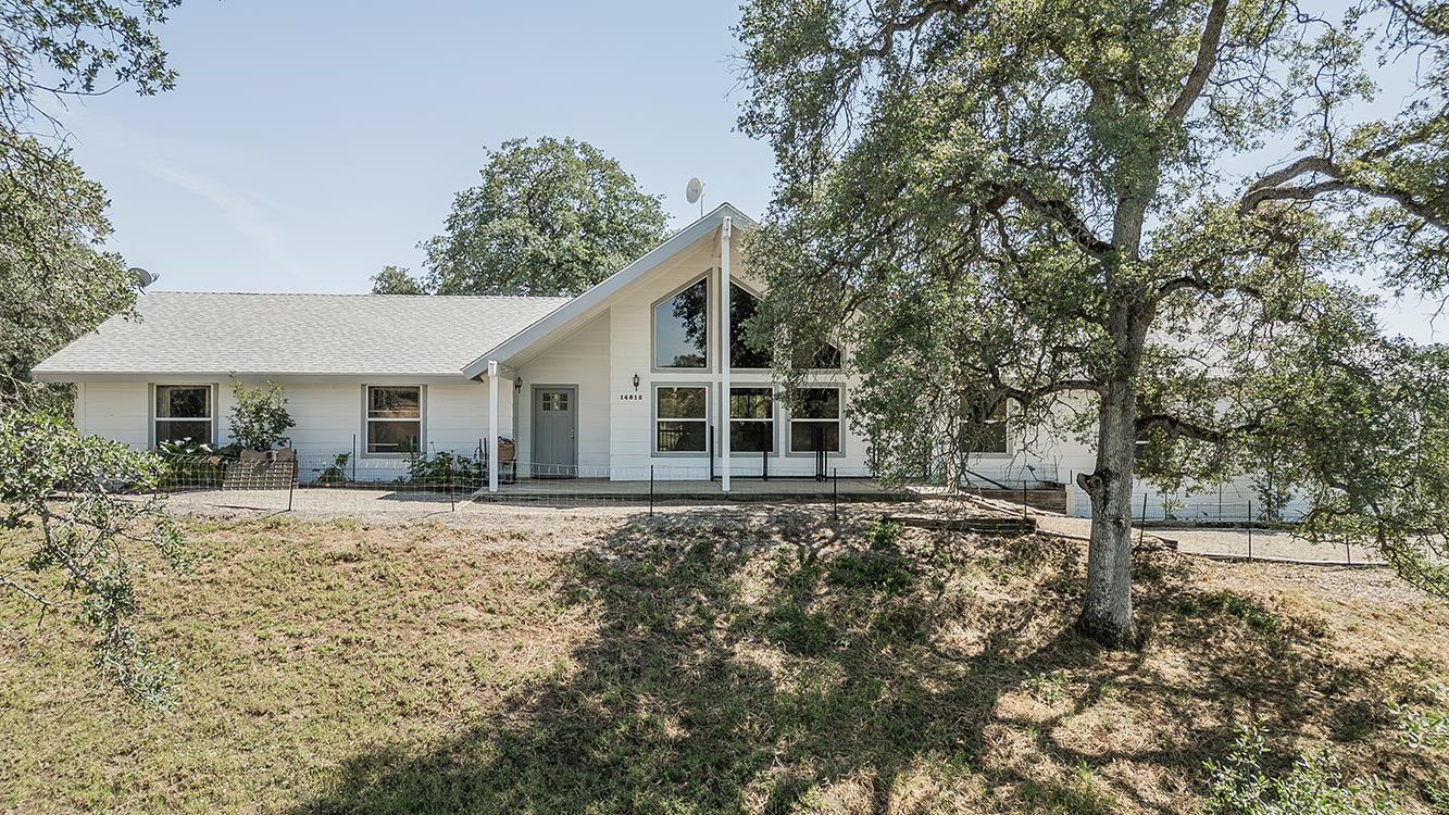 14815 Garlock Ln, Prather, CA 93651