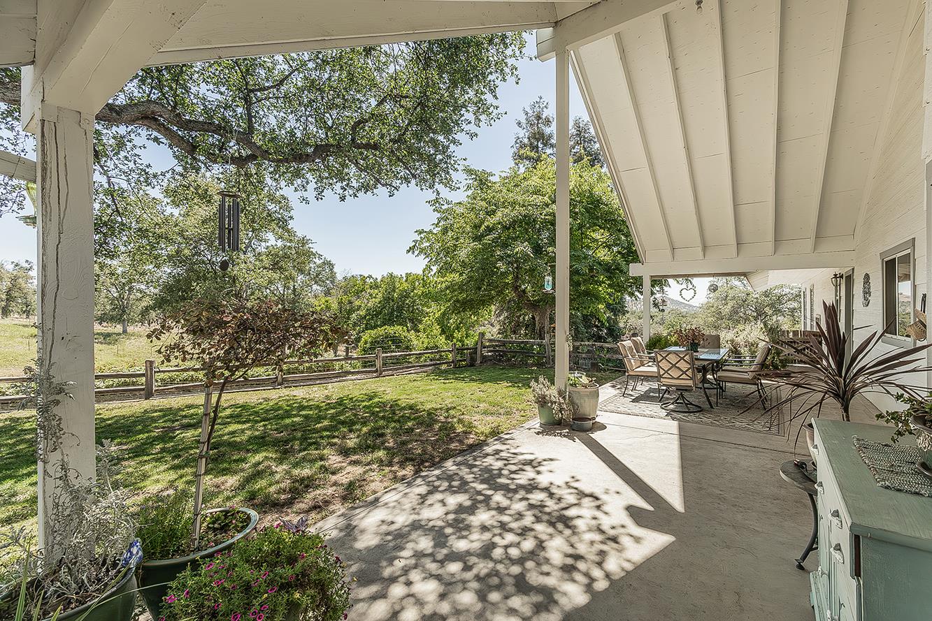 14815 Garlock Ln, Prather, CA 93651