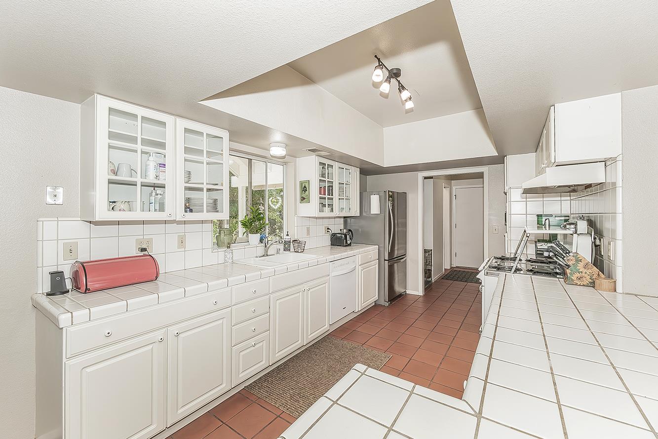 14815 Garlock Ln, Prather, CA 93651