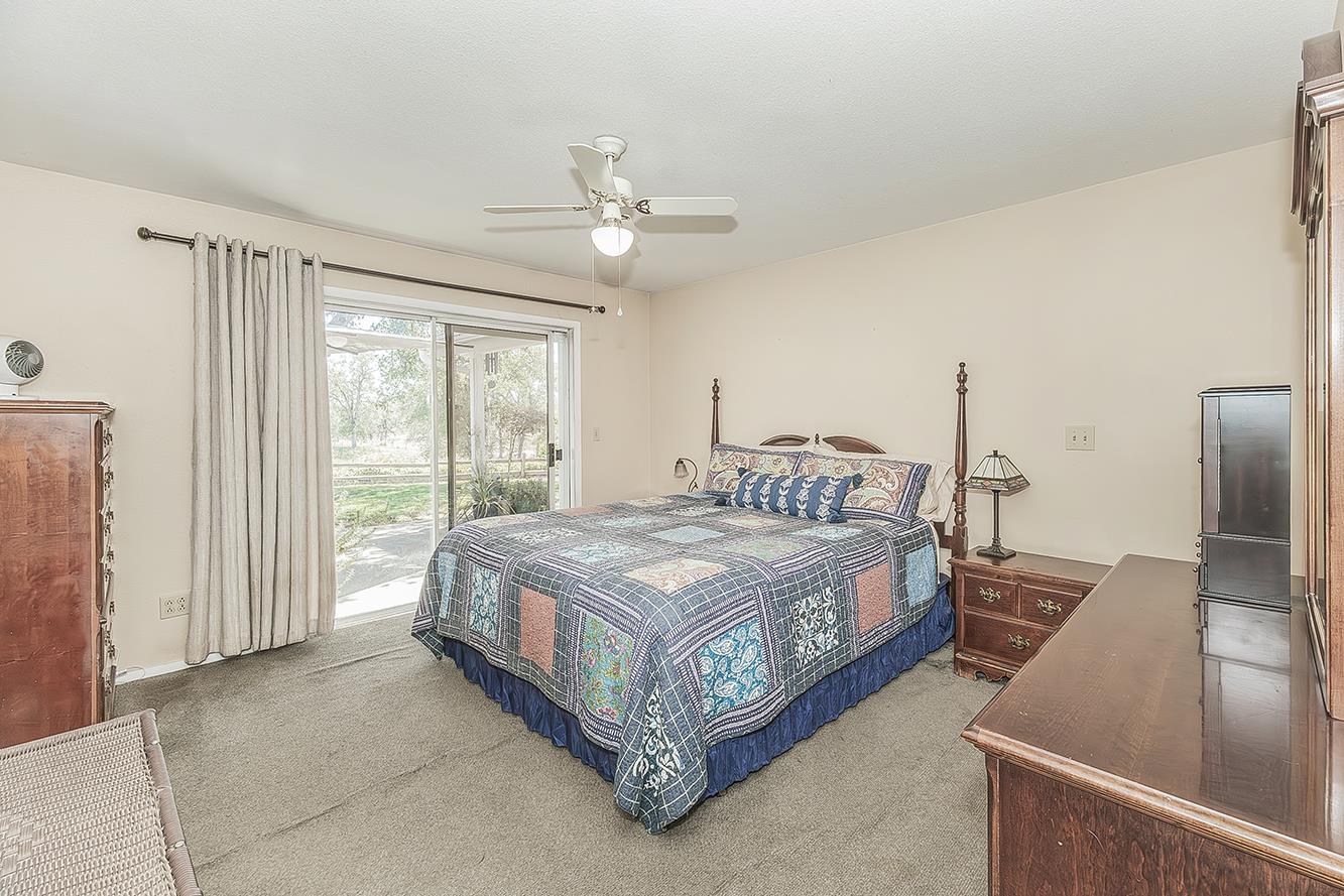 14815 Garlock Ln, Prather, CA 93651