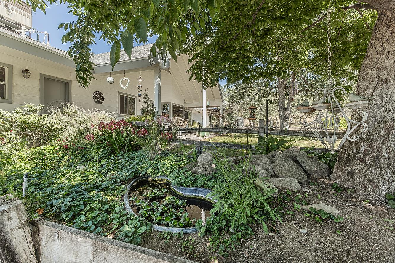 14815 Garlock Ln, Prather, CA 93651