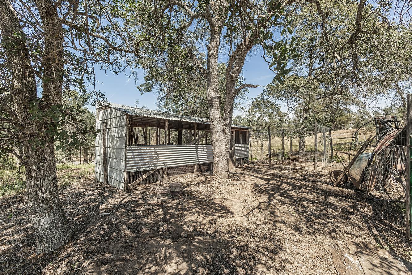 14815 Garlock Ln, Prather, CA 93651