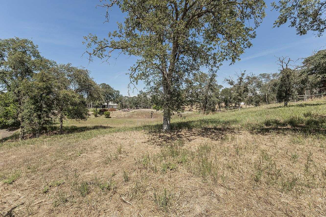 14815 Garlock Ln, Prather, CA 93651