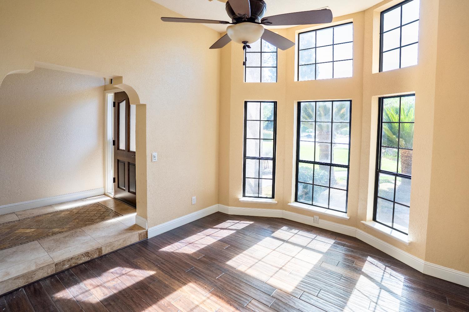 314 W Audubon Dr, Fresno, CA 93711